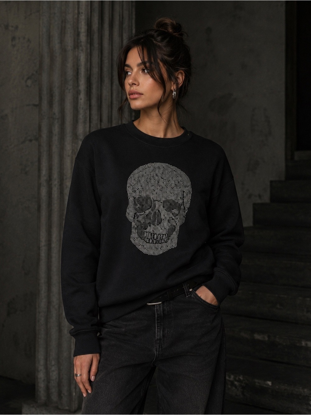NWT Philosophy Women’s Black Skull Sweatshirt Rhinestone Graphic Crewneck Medium